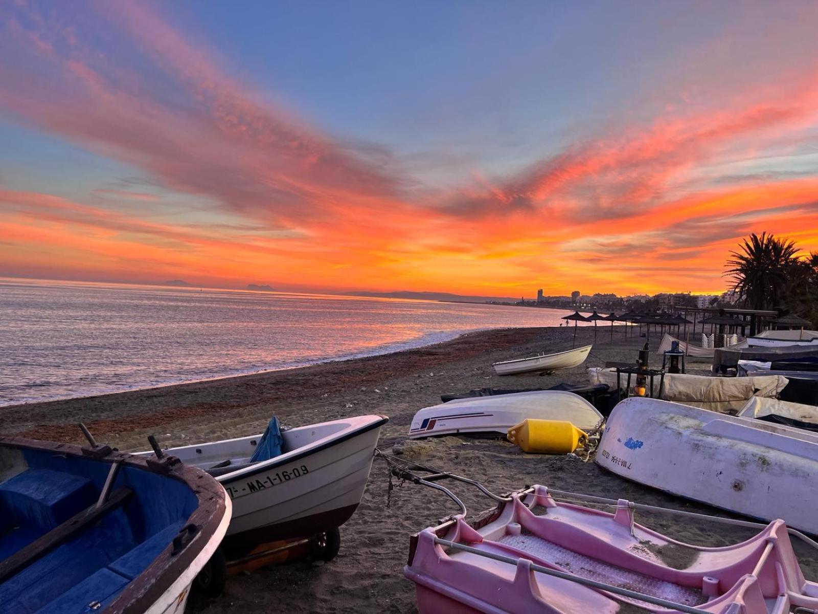 El Faro Vacaciones En Estepona Exterior photo