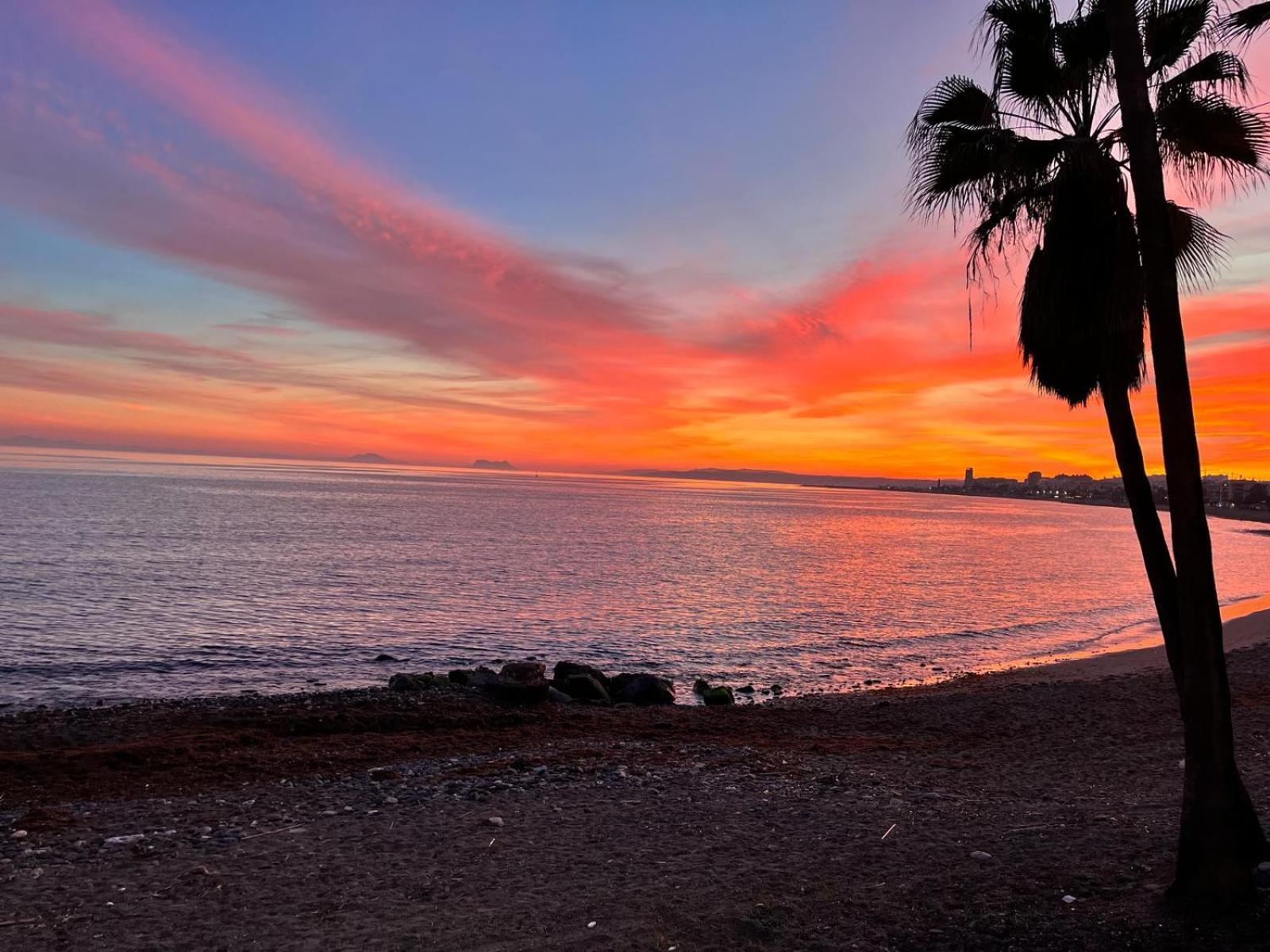 El Faro Vacaciones En Estepona Exterior photo