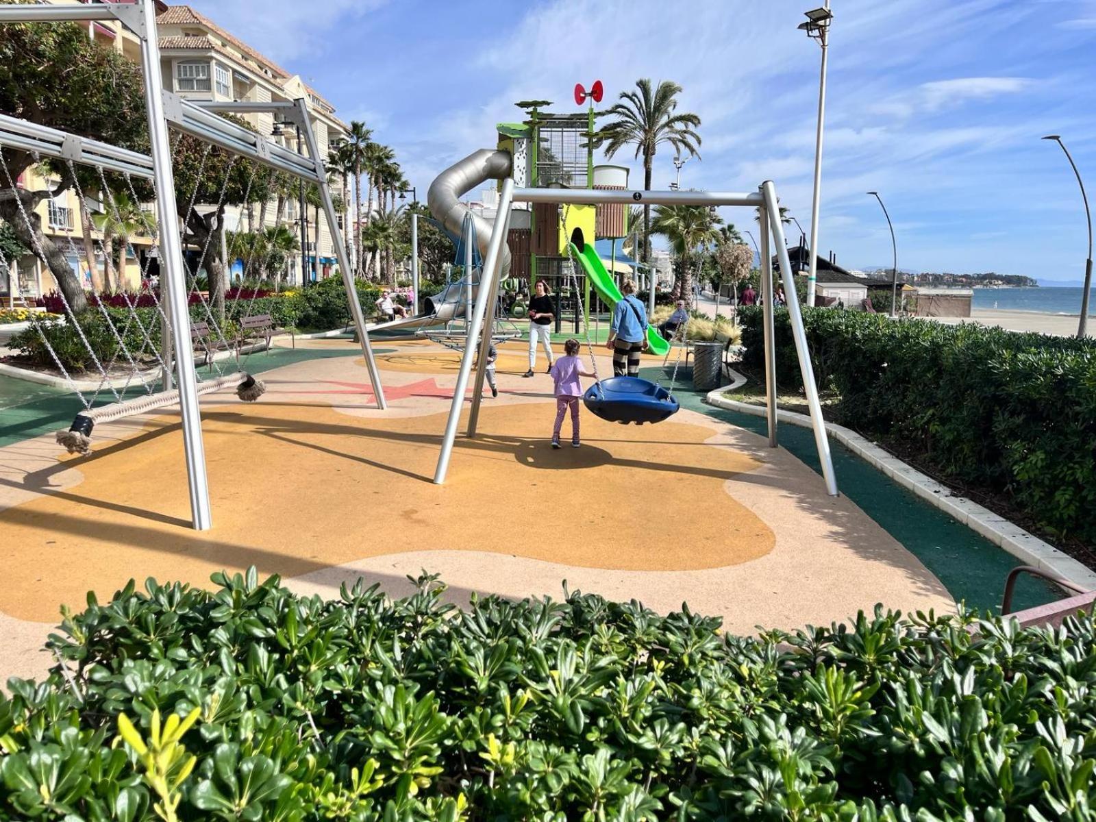 El Faro Vacaciones En Estepona Exterior photo
